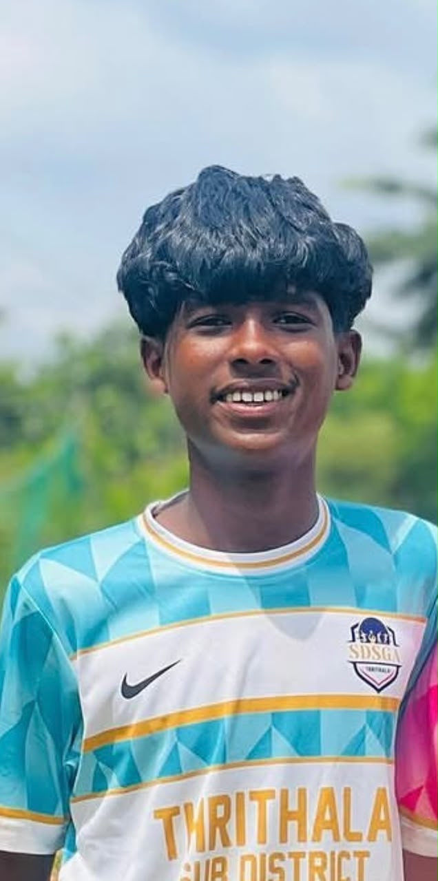 Muhammed Sinad - Played for the U-17 Palakkad District Team.