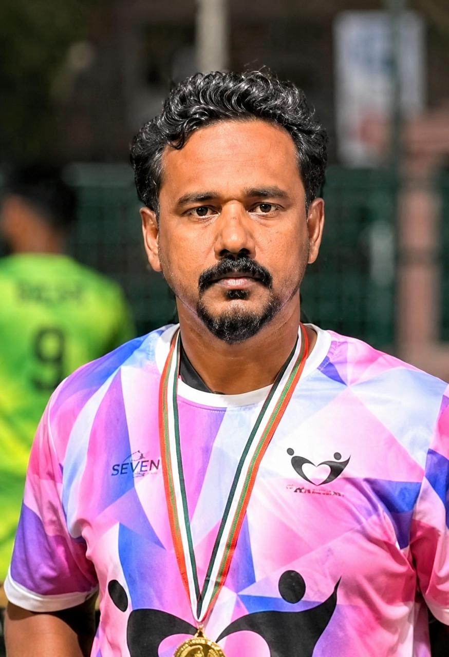 Noushad - Represented the Kerala U-19 Football Team in the year 2000.